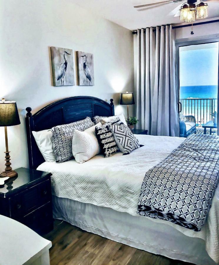 Barefoot Bliss - Beachfront Condo - Sleeps 12 Panama City Beach Bagian luar foto