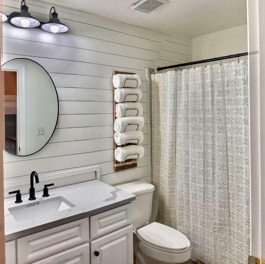 Barefoot Bliss - Beachfront Condo - Sleeps 12 Panama City Beach Bagian luar foto