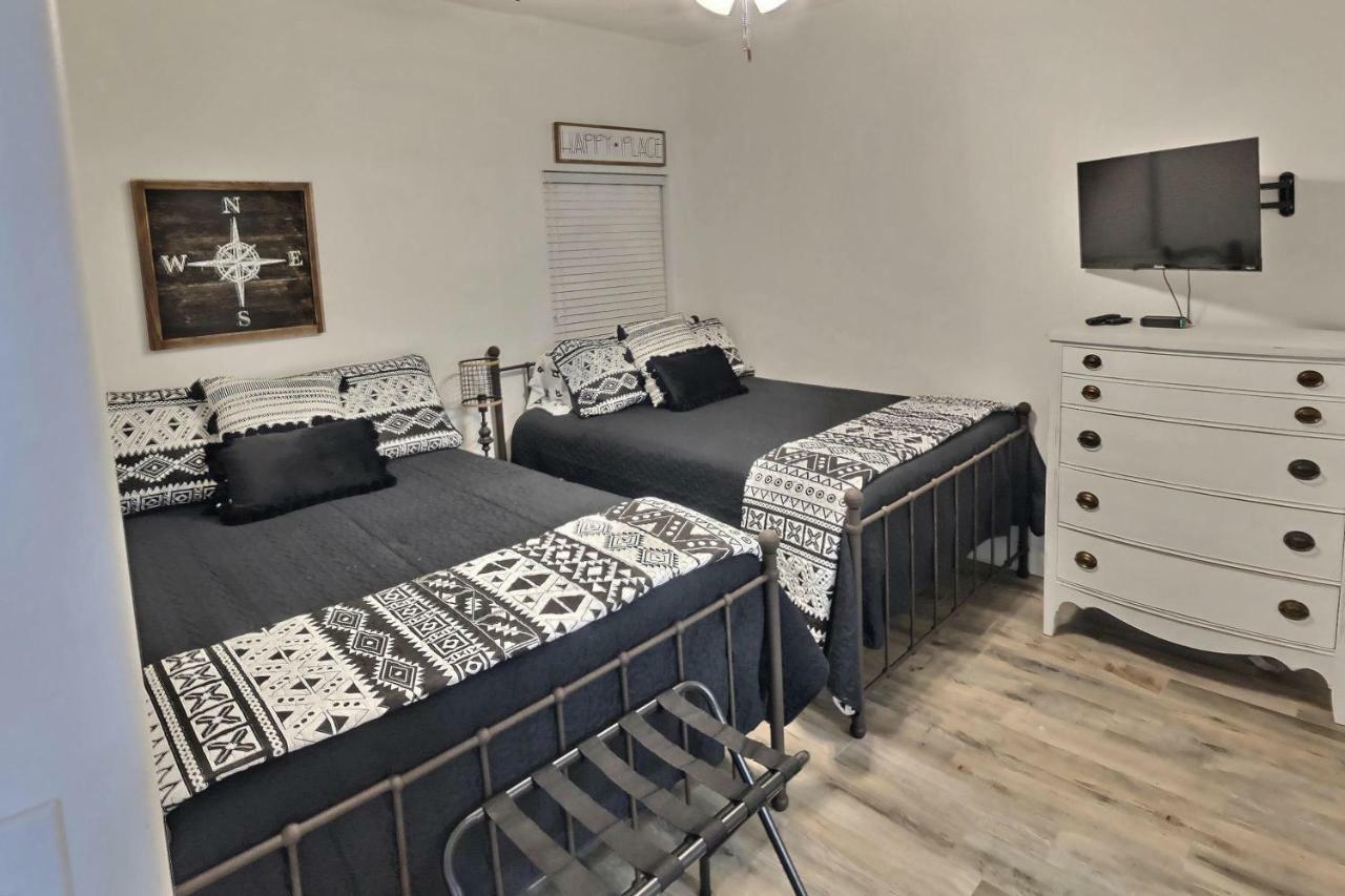 Barefoot Bliss - Beachfront Condo - Sleeps 12 Panama City Beach Bagian luar foto