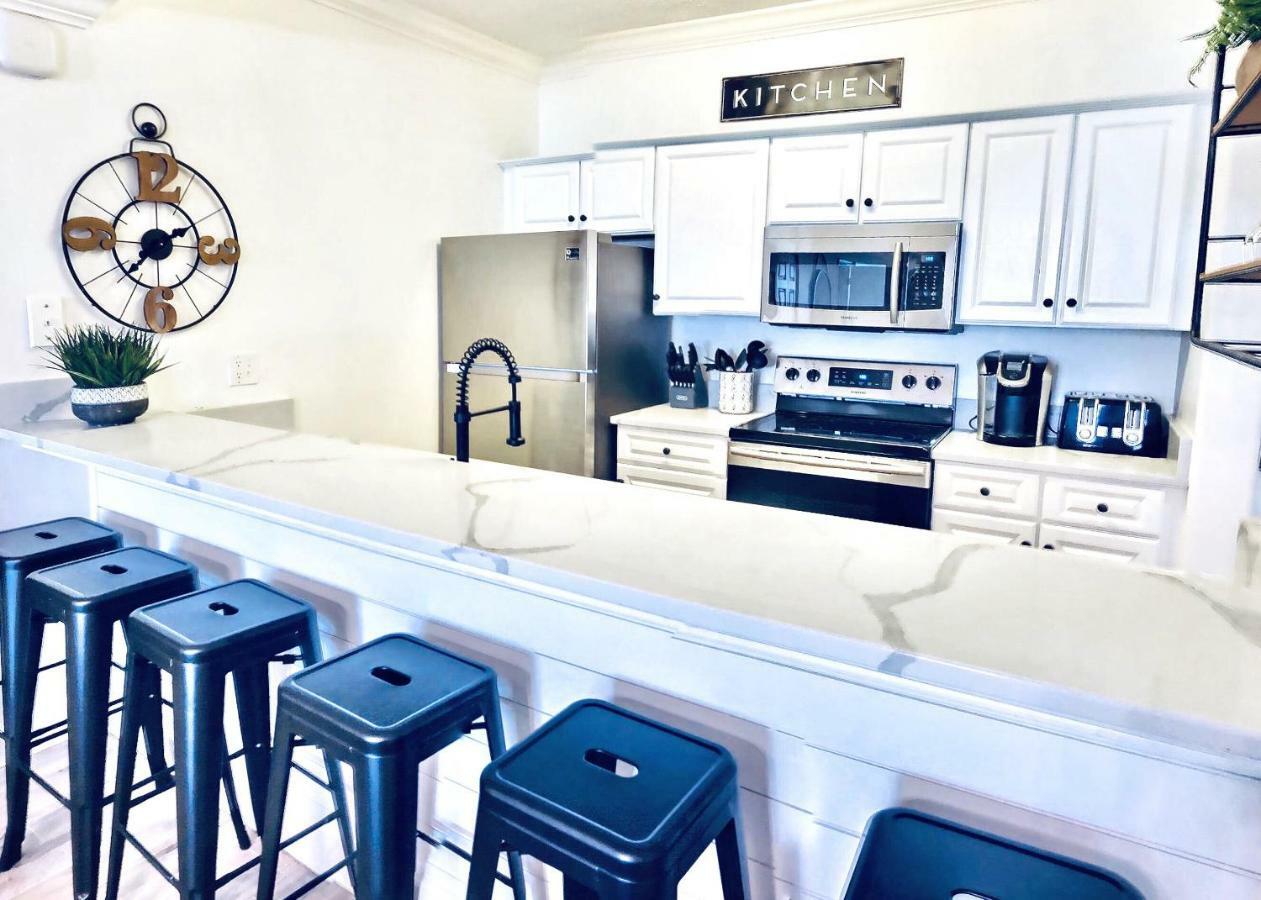 Barefoot Bliss - Beachfront Condo - Sleeps 12 Panama City Beach Bagian luar foto