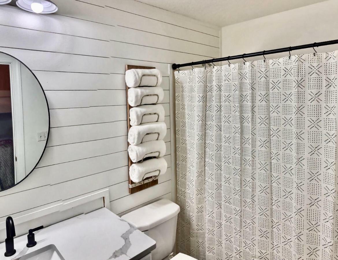 Barefoot Bliss - Beachfront Condo - Sleeps 12 Panama City Beach Bagian luar foto