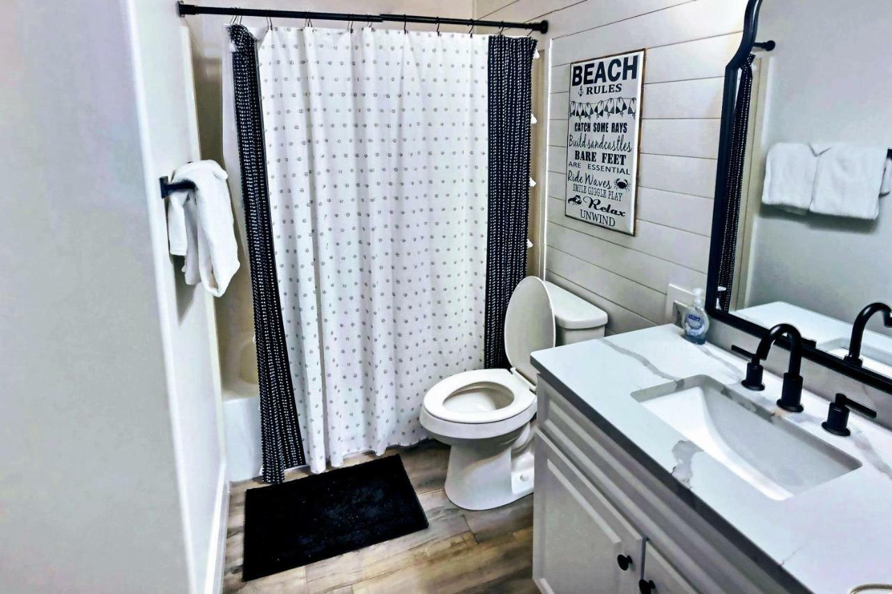 Barefoot Bliss - Beachfront Condo - Sleeps 12 Panama City Beach Bagian luar foto